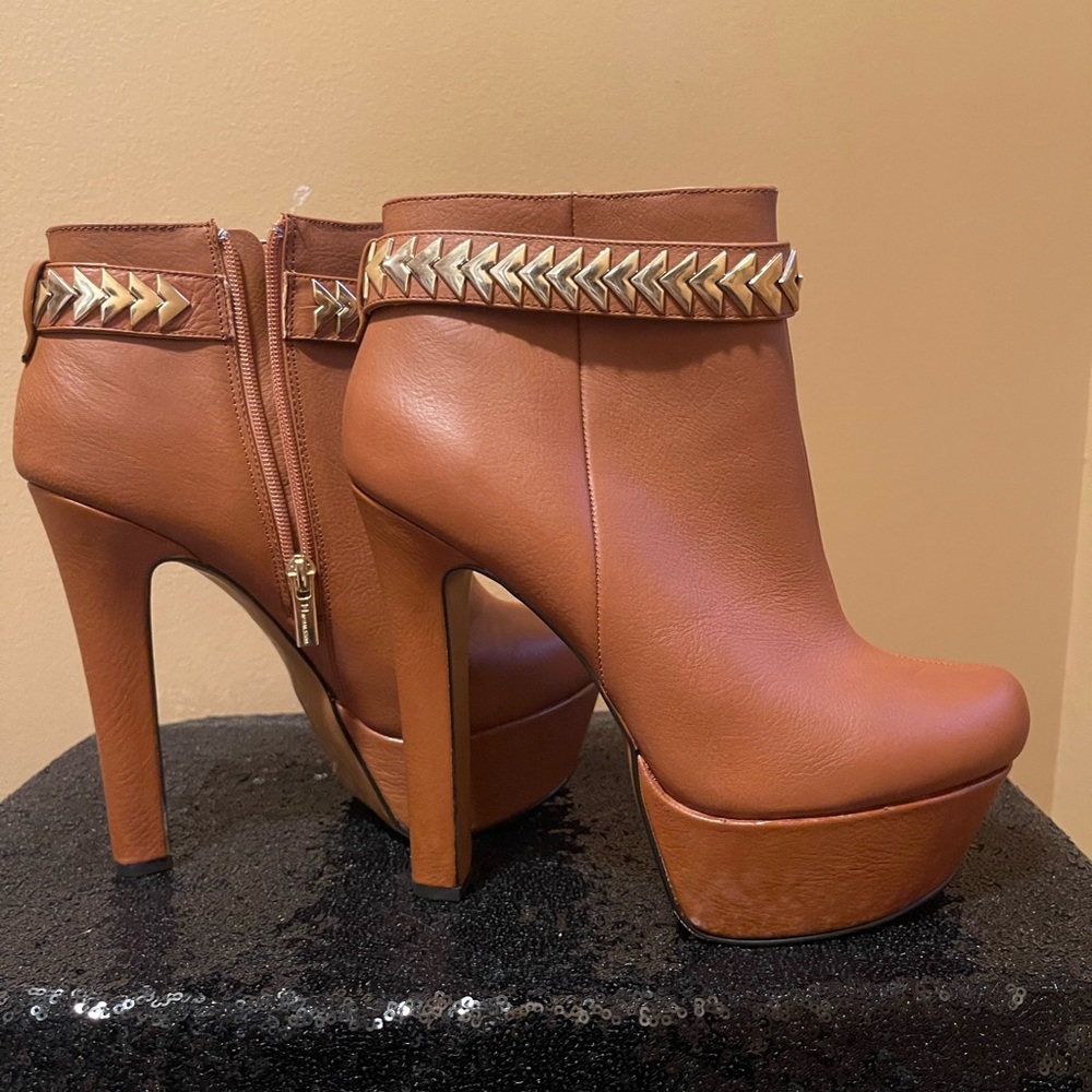 Tan Leather Heels - Size 9